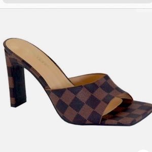 Stylish open toe heel sandals multi tan print varies size